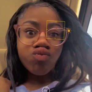 Meet your Posher, Leanna